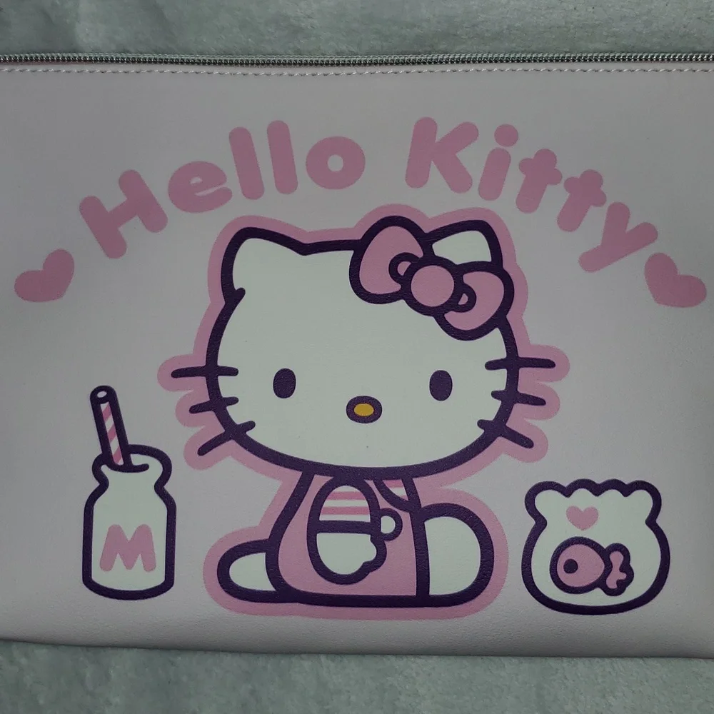 NWT Sanrio Hello Kitty Large Cosmetic Bag